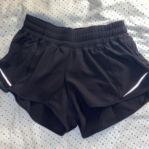 Hotty Hot Lulu Lemon shorts!!